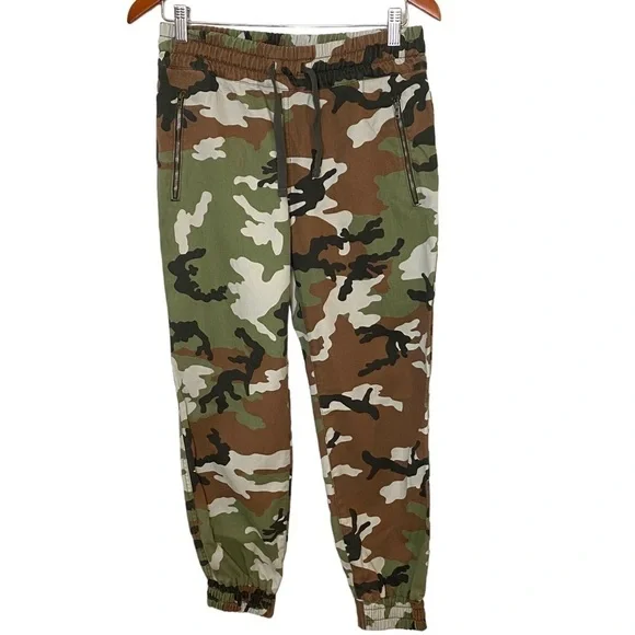 Aritiza TNA Alix Pant- High Waisted Elastic Cuff Camo Joggers - Picture 3 of 13